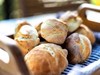 Alte Brötchen aufbacken