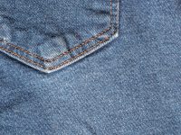 Blutfleck aus Jeans entfernen