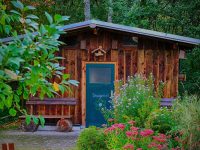 Das Gartenhaus für den Frühling vorbereiten