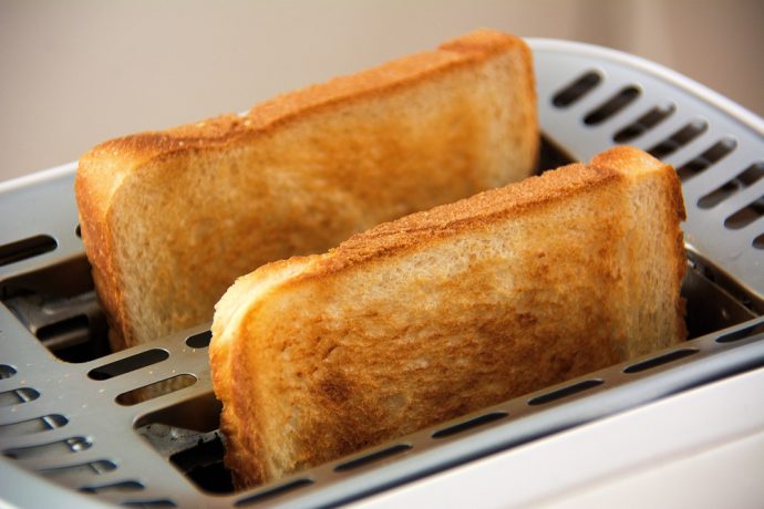 einen-toaster-reinigen-so-gehts-690x460 Einen Toaster reinigen - so geht's