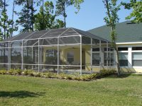 Glasschiebewände bieten auf der Terrasse sehr guten Schutz vor Witterungseinflüssen