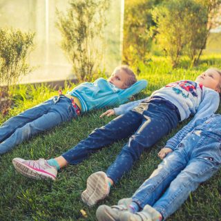 Grasflecken aus der Jeans entfernen