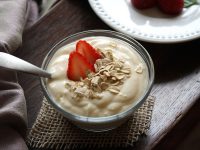 Wie lange kann man geöffneten Joghurt im Kühlschrank noch essen?